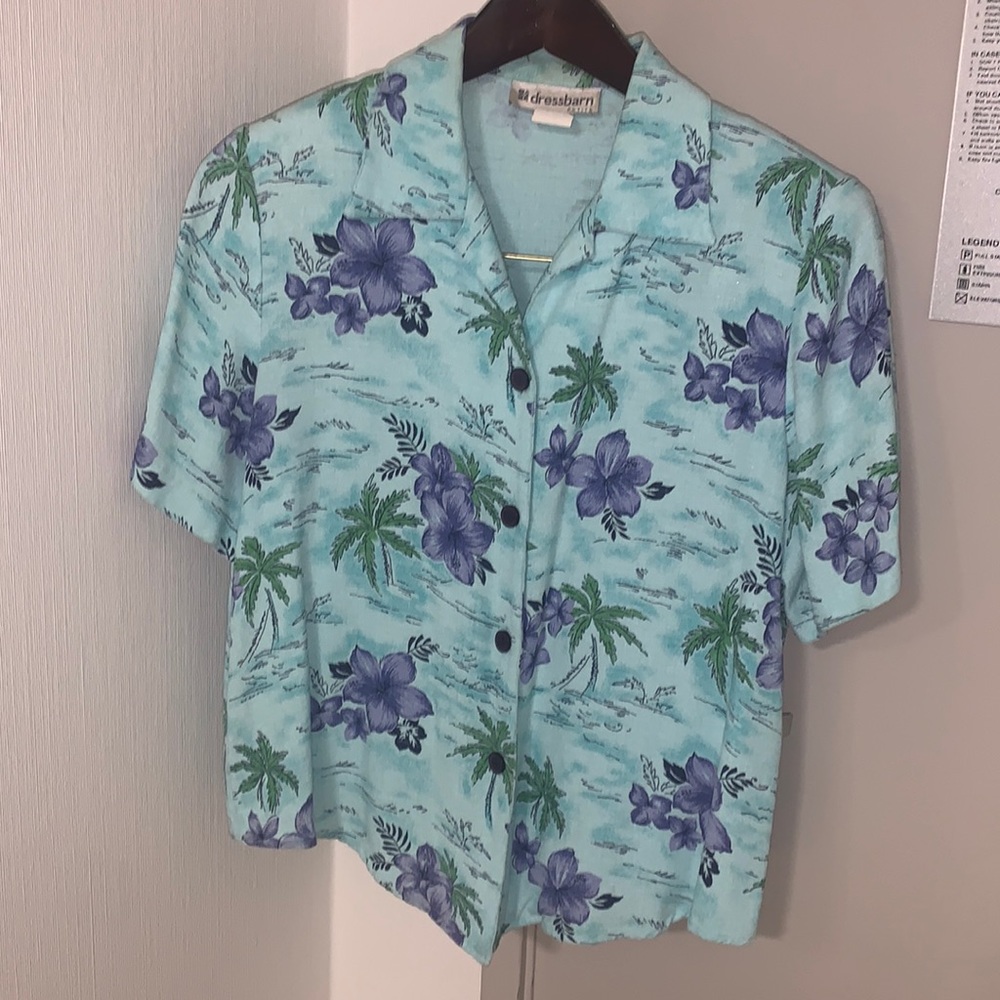 Dress barn hibiscus tropical print top M petite